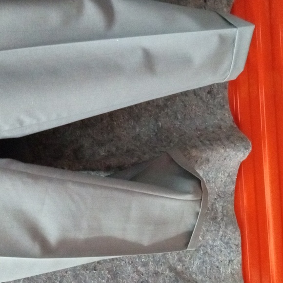 2 Piece Suit - Picture 10 of 13